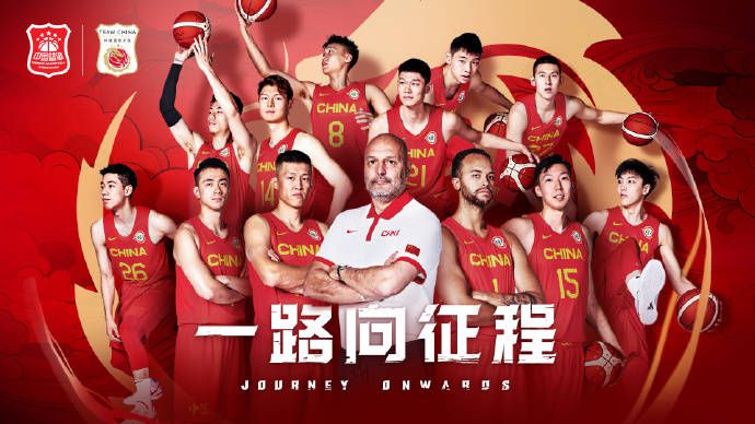 皮肤白皙有光泽，微微露出 马伊琍大腹便便上街 孕相明显“身证”已怀二胎 2013-10-17 10月16日，北京，马伊琍挺大肚独自现身东四环。