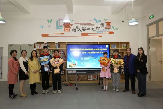 《奥林匹斯的陷落》续集导演将定 巴巴克或接手 2014-09-29 大约是一周之前，因为创作分歧等因素，导演弗莱德里克·邦德宣布辞导《奥林匹斯的陷落》续集《伦敦陷落》，导致制片方千年影业处境尴尬。