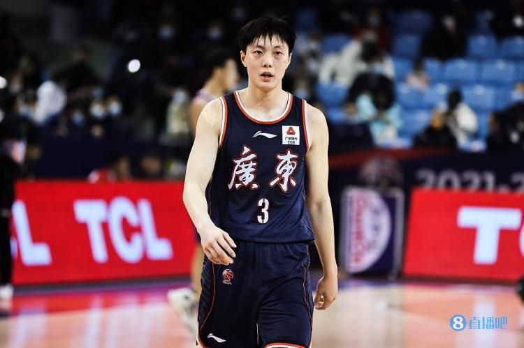 周六大盘上涨60% 《雄狮少年》累计票房破1亿 2021-12-26 根据12月25日晚十点官方数据统计，全国院线总票房1.D》在纽约举办了全球首映礼。